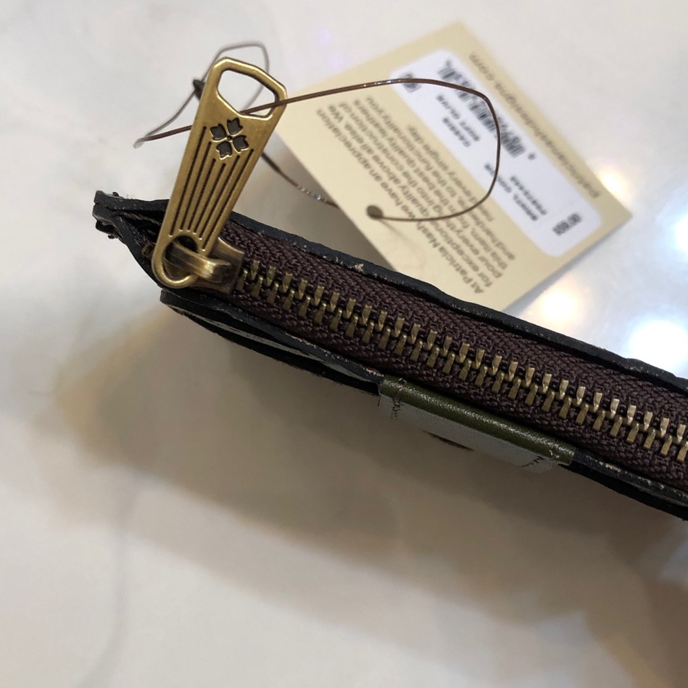 Patricia Nash Cassis Burnished Tooled Leather ID Card Case Soft Olive NWT - Picture 14 of 16